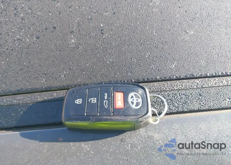 2025 Toyota Camry Xle из США, поврежденный, VIN 4T1DBADK2SU503176